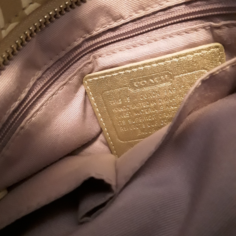 Coach Purse - Picture 13 of 13